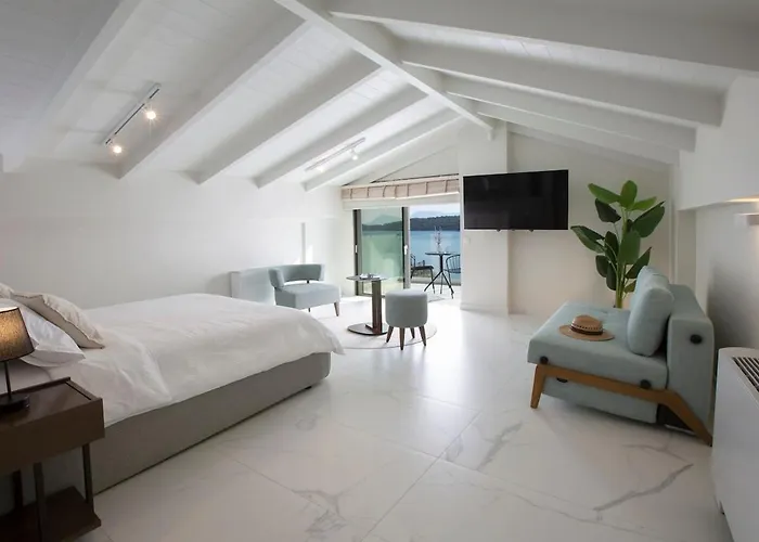 Ionian Elite - Luxury House Nydri (Lefkada)